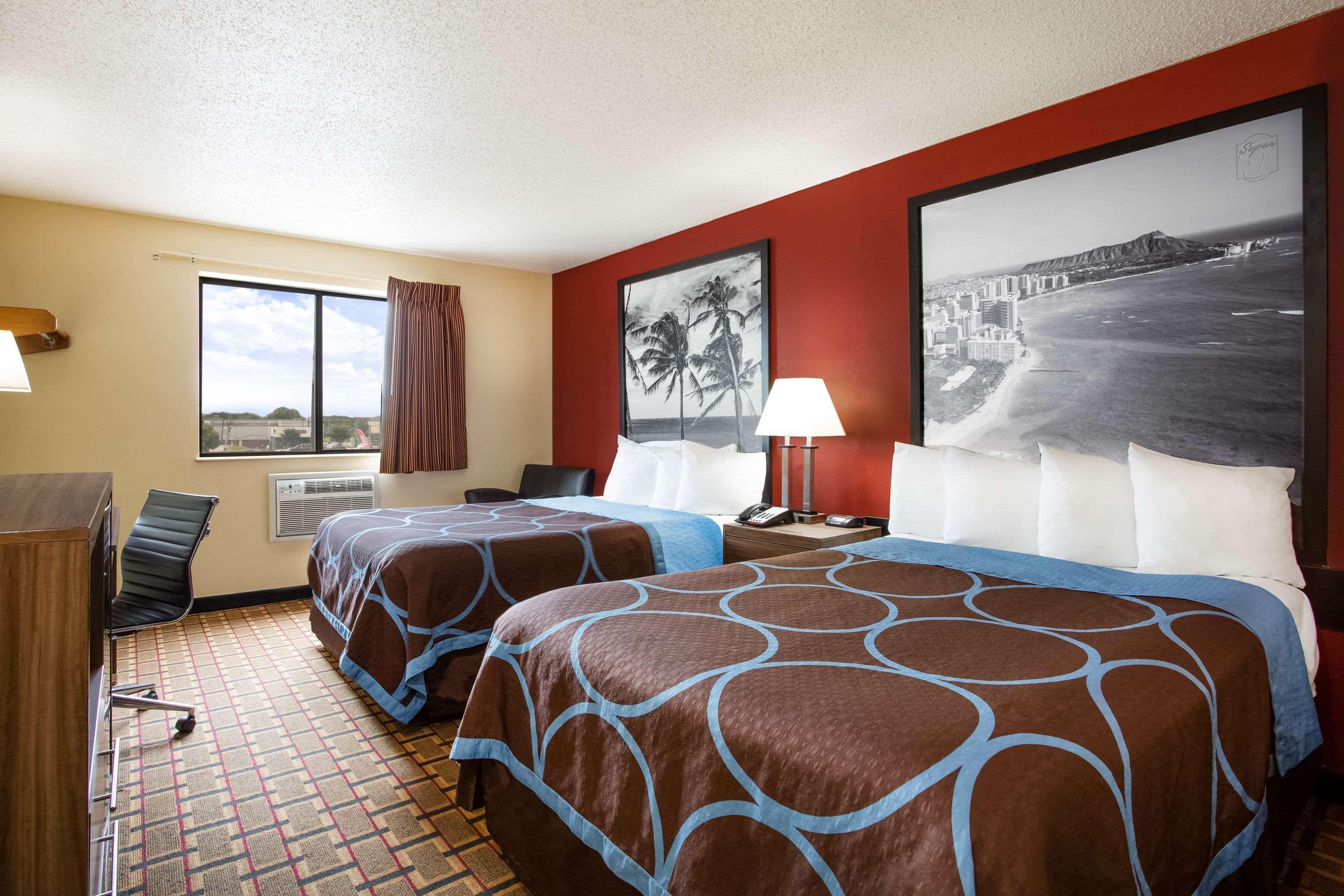 Super 8 By Wyndham Chester/Richmond Area Exterior foto